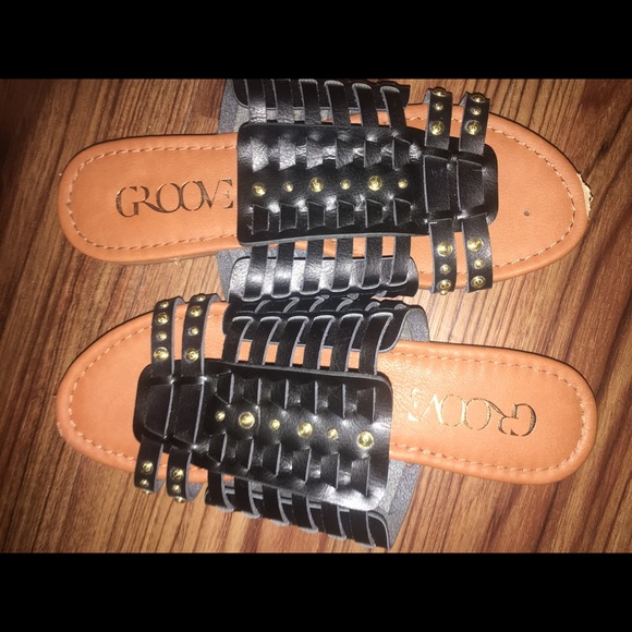 Groove - Picture 3 of 3